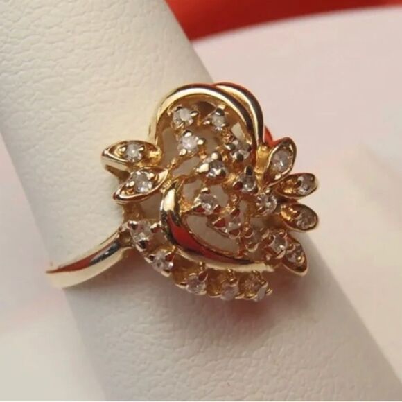 *Glam* VTG Solid 14k Yellow Gold Modern Ring 22 Diamonds 3.3 Grams Size 8 1/4